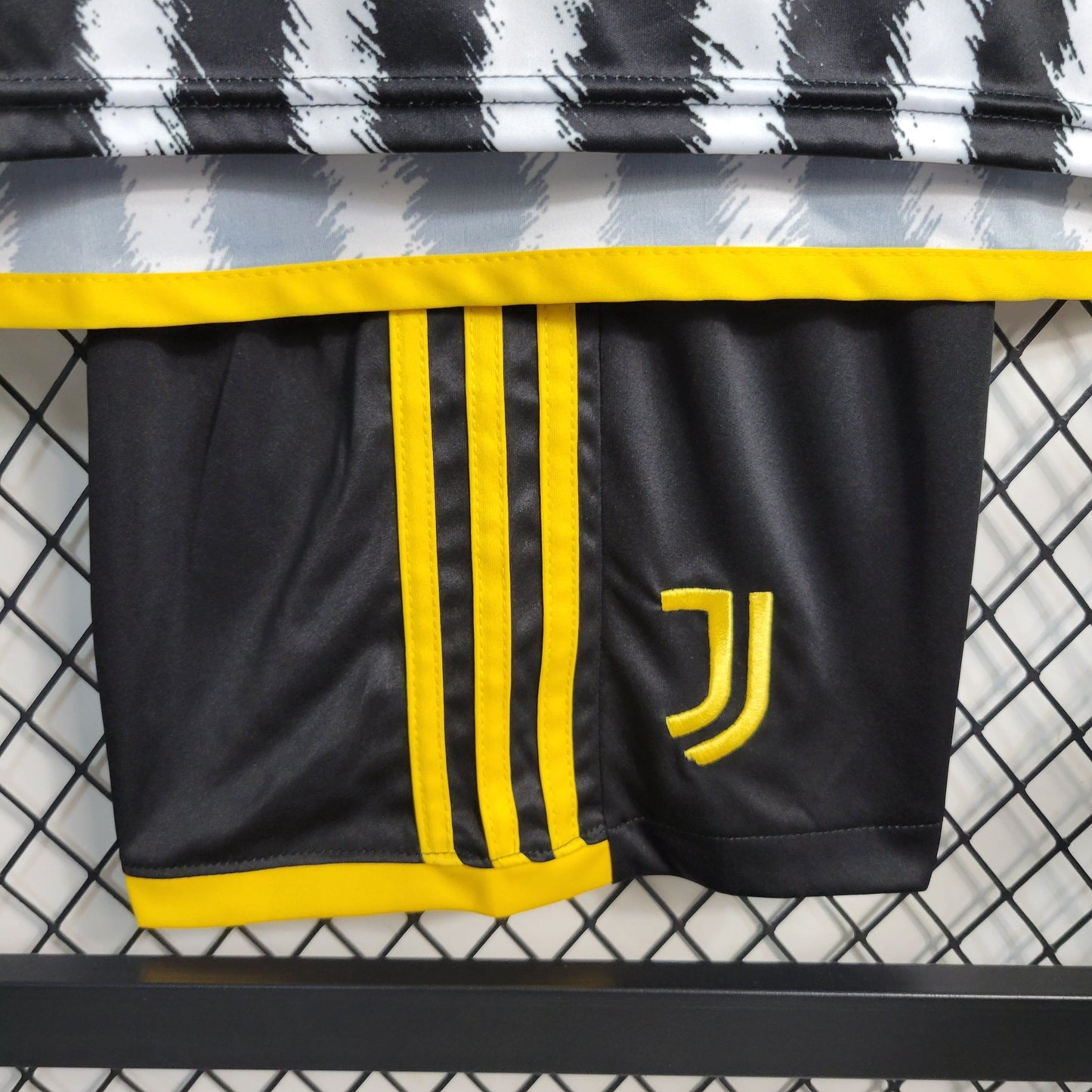 Kit per bambini-Juventus Principal 23/24