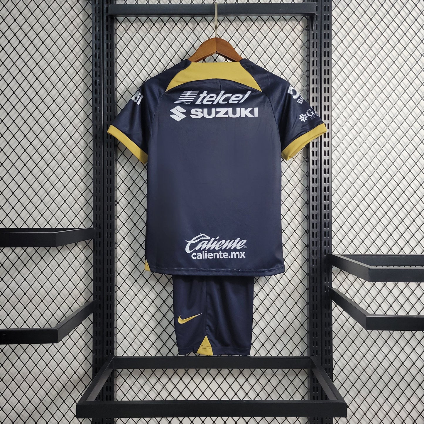 Kit per bambini-Pumas Alternative 23/24