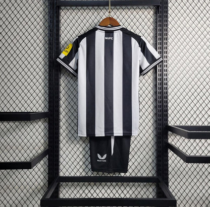 Kit de niños-Newcastle United Principal 23/24