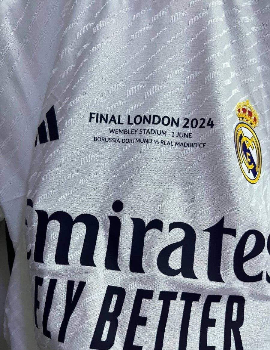 23/24 Maillot de match final du Real Madrid à domicile