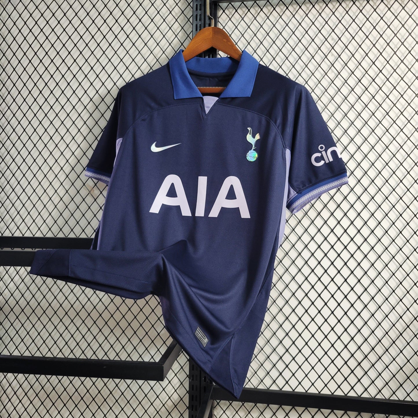 Tottenham Hotspur Alternativa 23/24