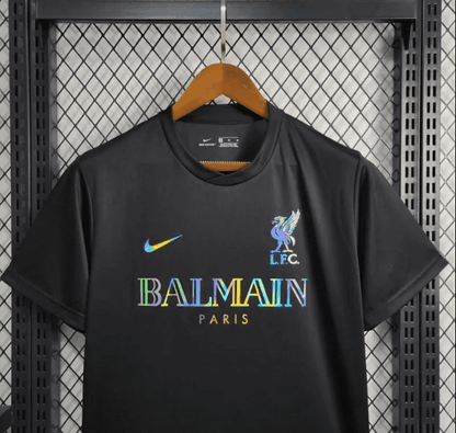 24/25 liverpool x balmain fekete tréning mez