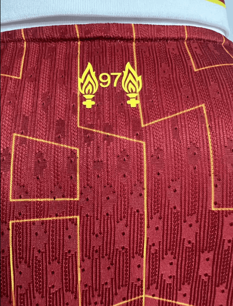 Versión del jugador 24/25 Liverpool Home Jersey