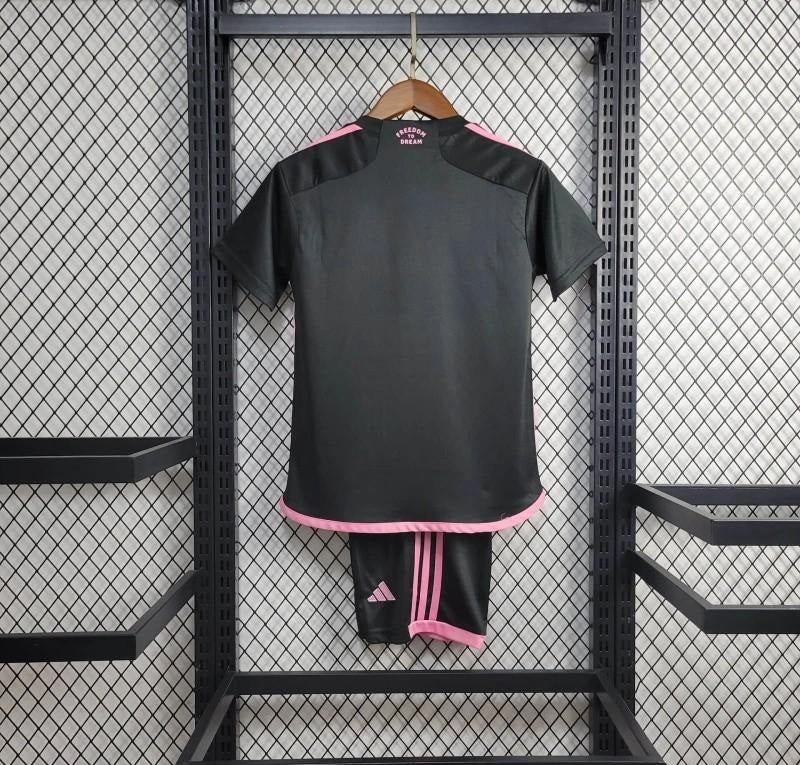 24/25 Kids Kit Inter Miami Away Black Jersey met nieuwe sponsor