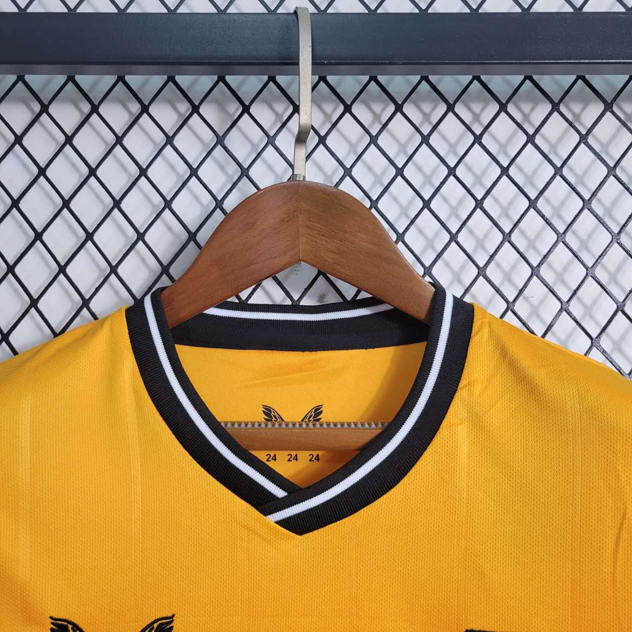 Kids Kit - Wolves Principal 23/24