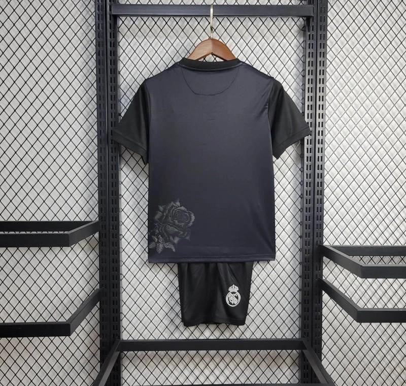 23/24 Niños Kit Real Madrid x Yamamoto Negro Jersey