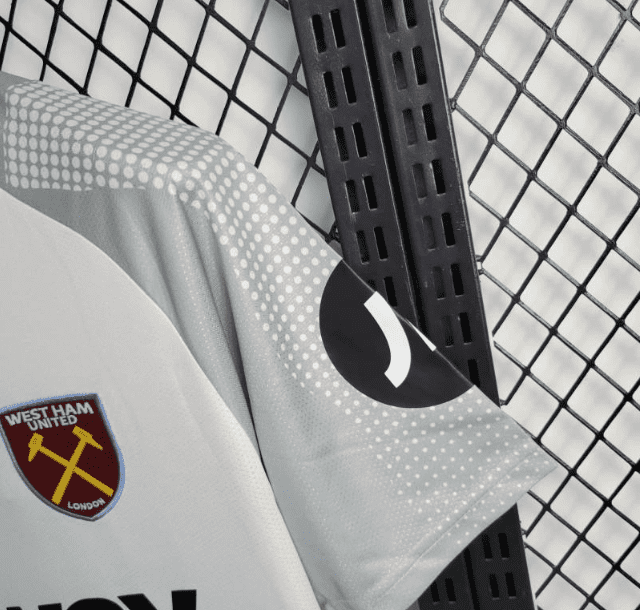 24/25 Maglia bianca in trasferta del West Ham United