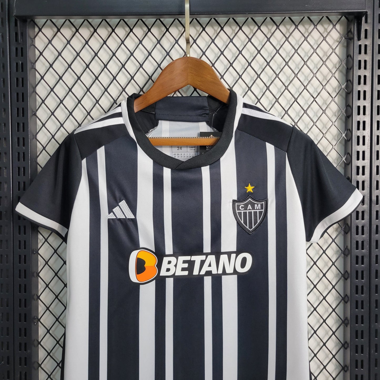 Kids kit-atlético mineiro principal 23/24