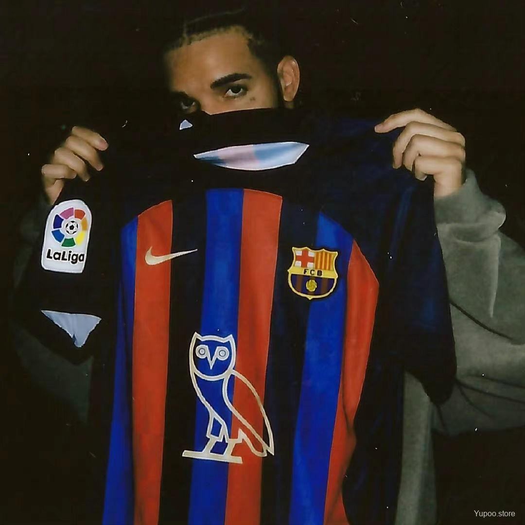 Barcelona tegen Drake OVO 23/24