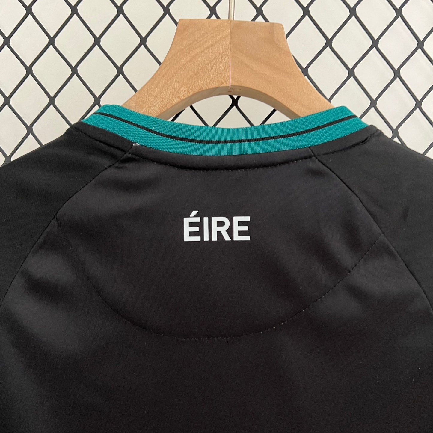 Kit Enfant-Irlande Third 23/24