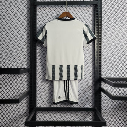 Kit niños-Juventus Principal 22/23