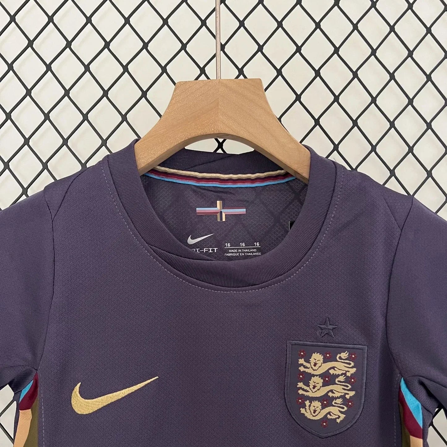 Kids Kit - Inglaterra Alternativa 24/25