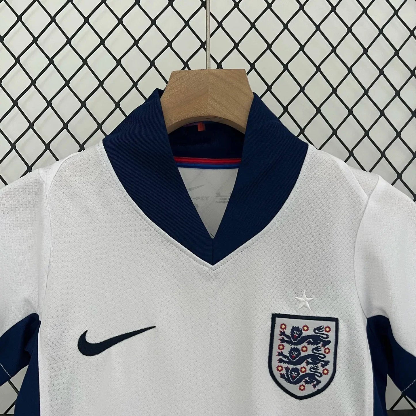 Kids Kit - Inglaterra Principal 24/25