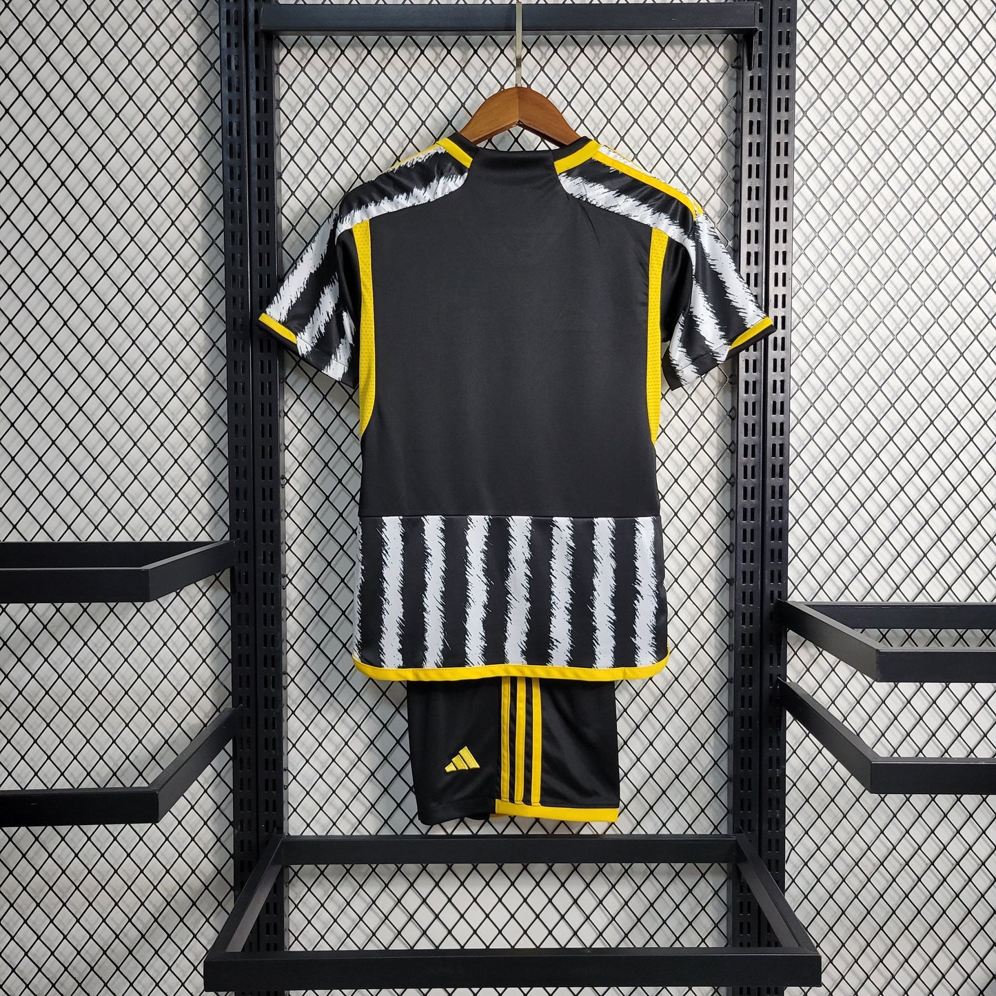 Kids kit-juventus principal 23/24