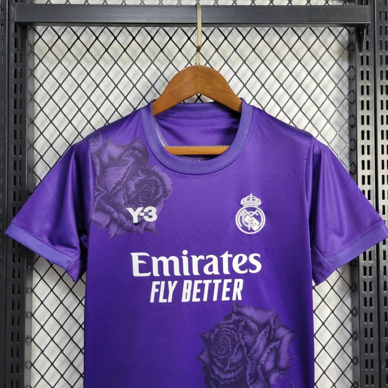 Kinder Kit - Real Madrid Zimmer 23/24